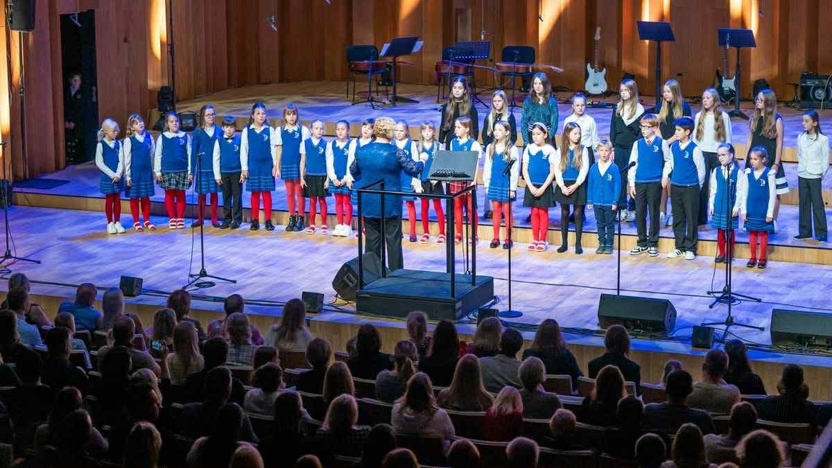 Püünsi laululapsed osalesid Viimsi valla kooride jõulukontserdil “Jõulurõõmu, jõulurahu” 