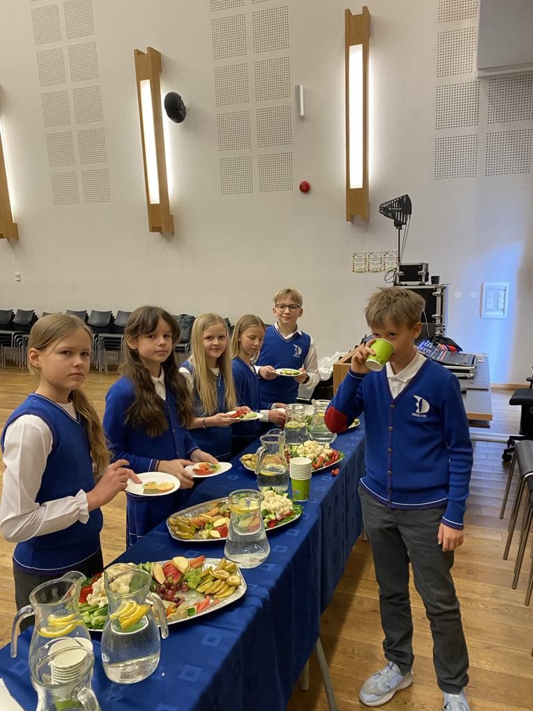 4b klassi esindus osales teemapäeval "Meeled toidu tajumisel".